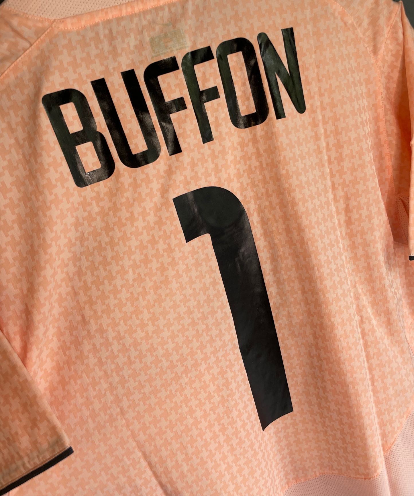 Juventus FC 2003/04 Buffon GK Kit (M)