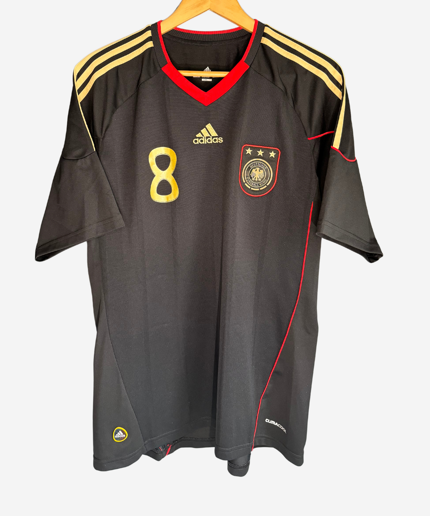 Germany 2010 Özil Away Kit (L)
