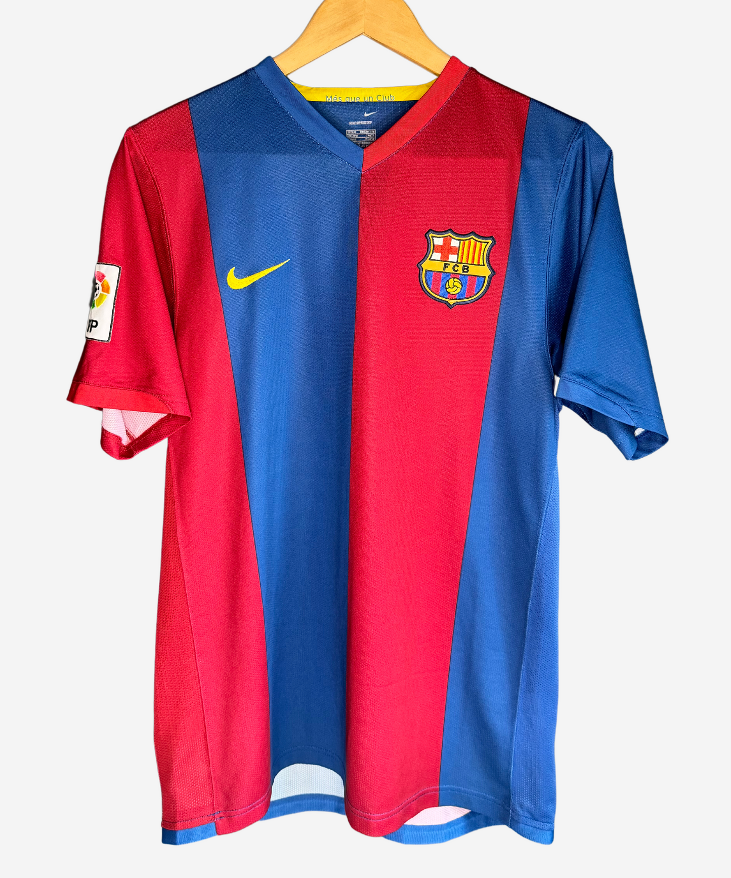 FC Barcelona 2006/07 A. Iniesta Home Kit (M)