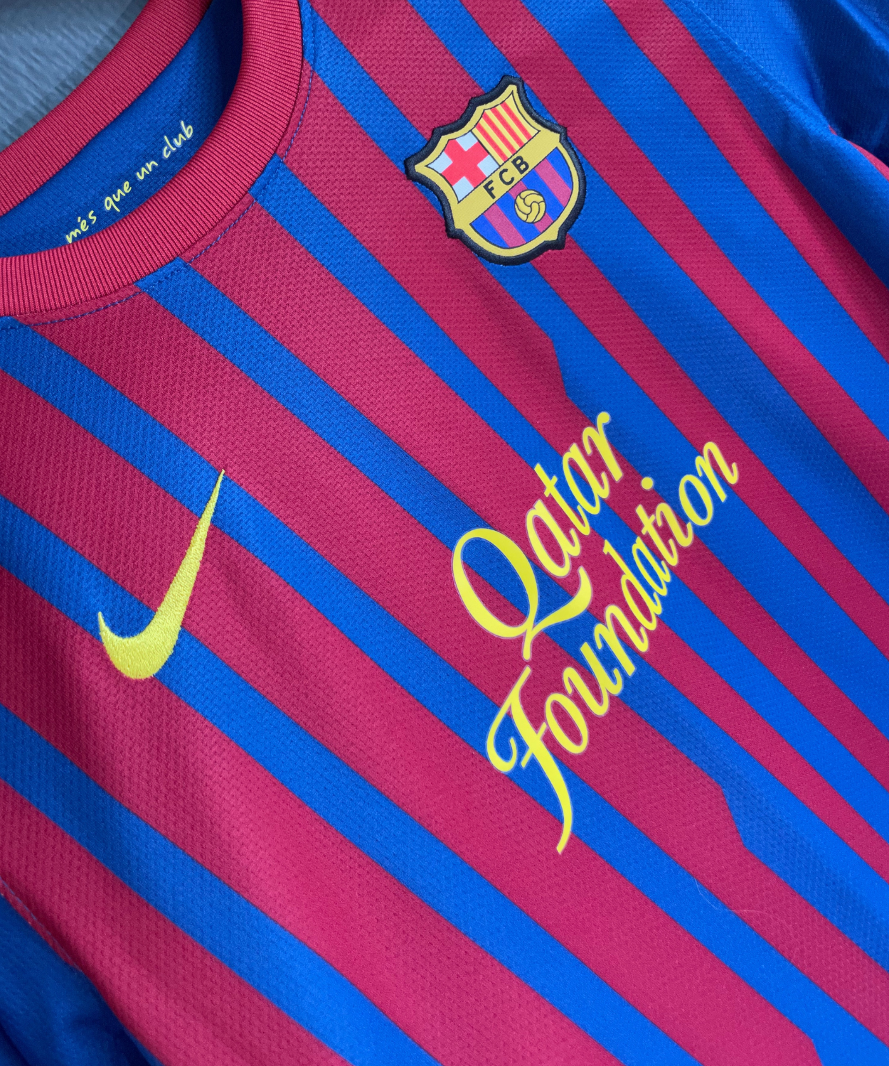 Nike Barcelona FC Official 2011-12 Football Soccer Jersey 